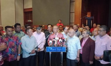 140 Ketua Bahagian UMNO mahu dua jawatan tertinggi tidak dipertandingkan