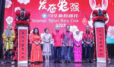 Majlis Sambutan Rumah Terbuka Tahun Baharu Cina anjuran MCA di Wisma MCA