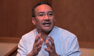 Hishamuddin kongsi surat penggantungan keahlian UMNO