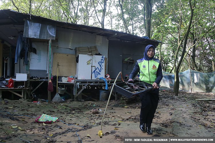 'Kampung PATI' di Cyberjaya dirobohkan