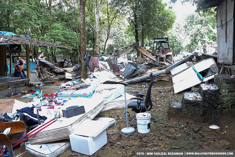 'Kampung PATI' di Cyberjaya dirobohkan