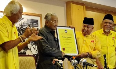 Dr Mahathir sertai Putra, dilantik penasihat parti