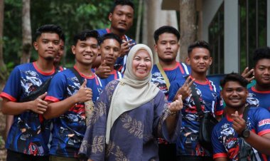 UMNO perlu dekati anak muda - Shahaniza