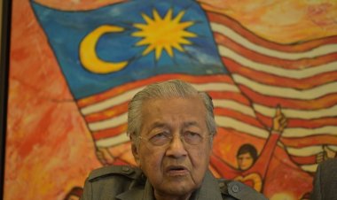 Dr Mahathir beri 7 hari untuk Anwar tarik kenyataannya