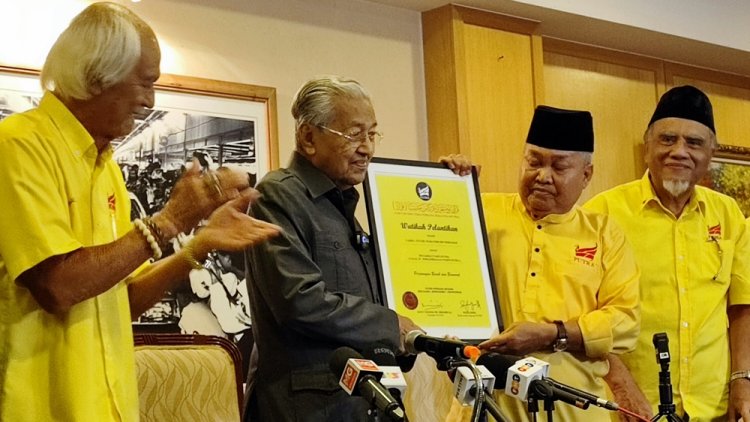 Dr Mahathir sertai Putra, dilantik penasihat parti