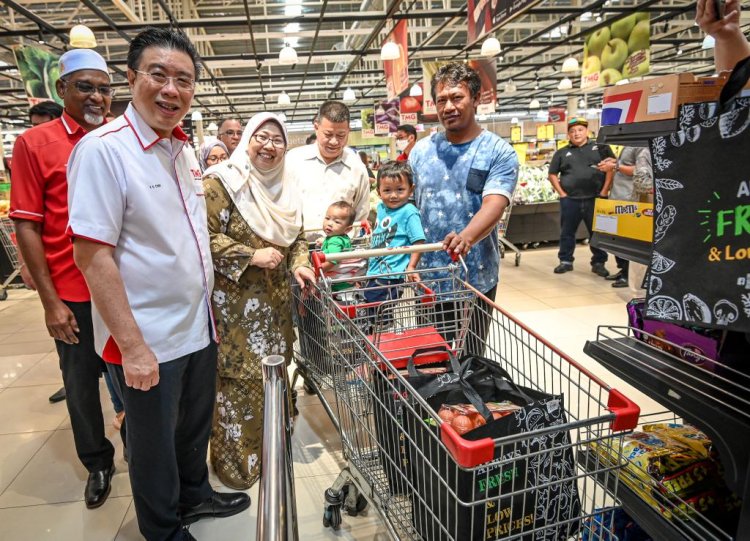 KPDN lancar Inisiatif Payung Rahmah di kawasan terjejas banjir