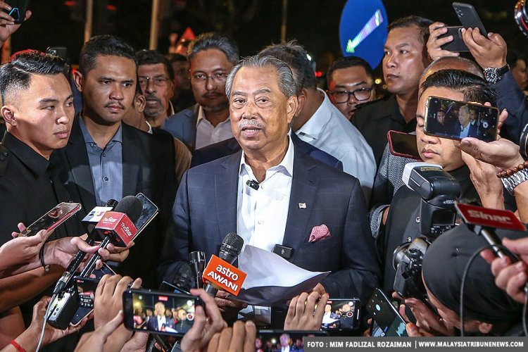 Muhyiddin berdepan 7 pertuduhan salah guna kuasa, penggubahan wang haram